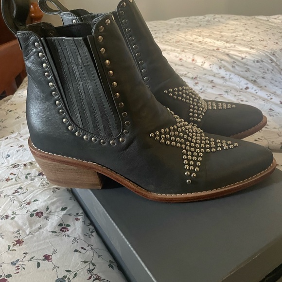 Charcoal studded womens leather boots size 9 - Picture 2 of 4